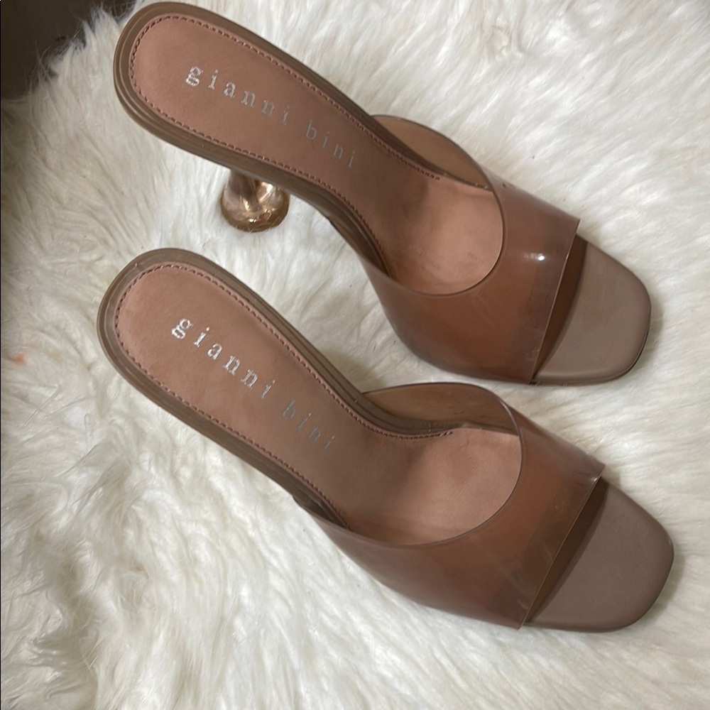 Gianni Bini Women's Tan Heeled Sandals